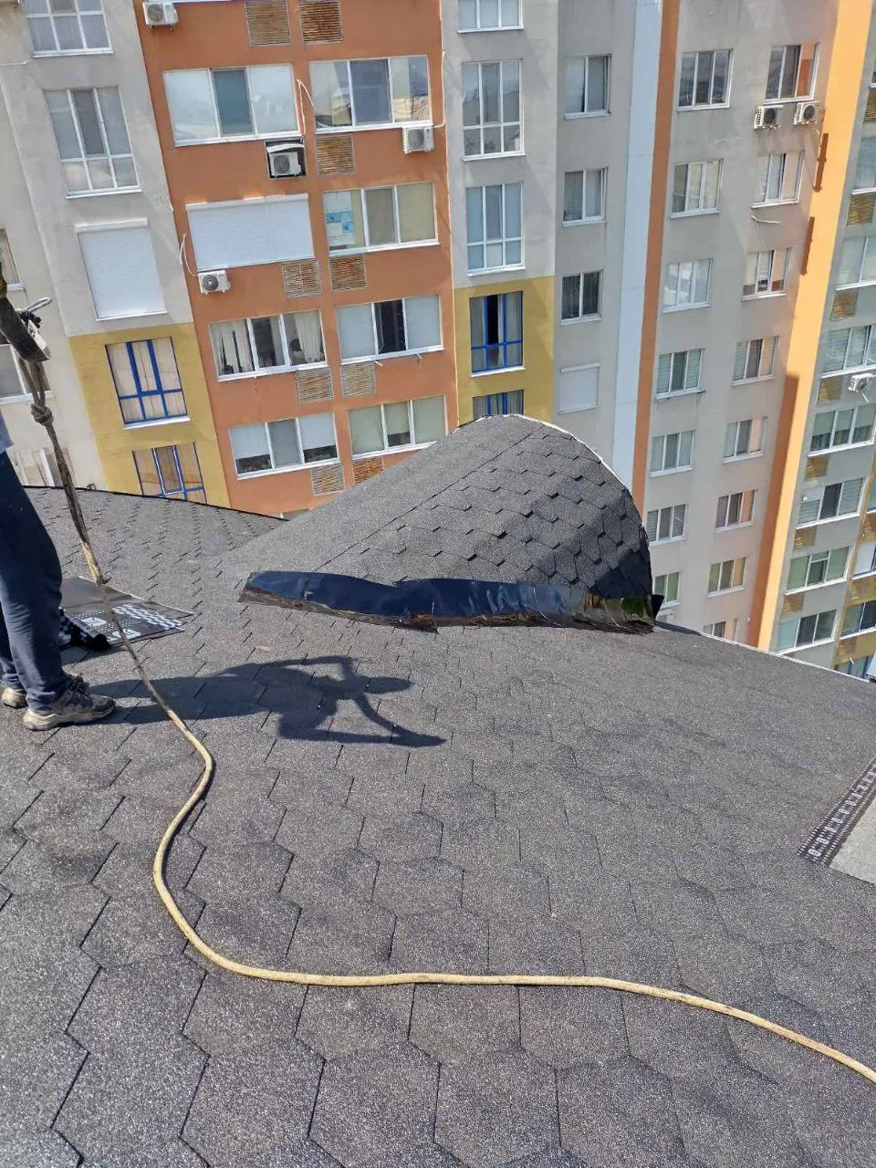 Жилой комплекс · Гибкая черепица на купол · Чеканы, Кишинёв · ~80 м² · 2024