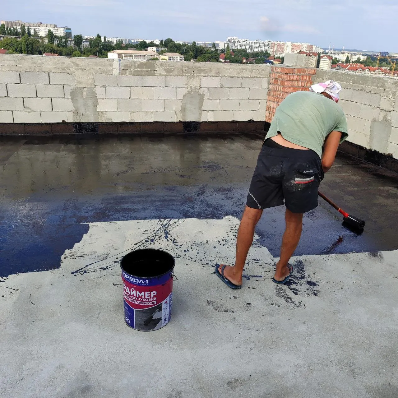 МЖД / Новострой · Праймирование плоской кровли · Телецентр, Кишинёв · ~400 м² · 2025